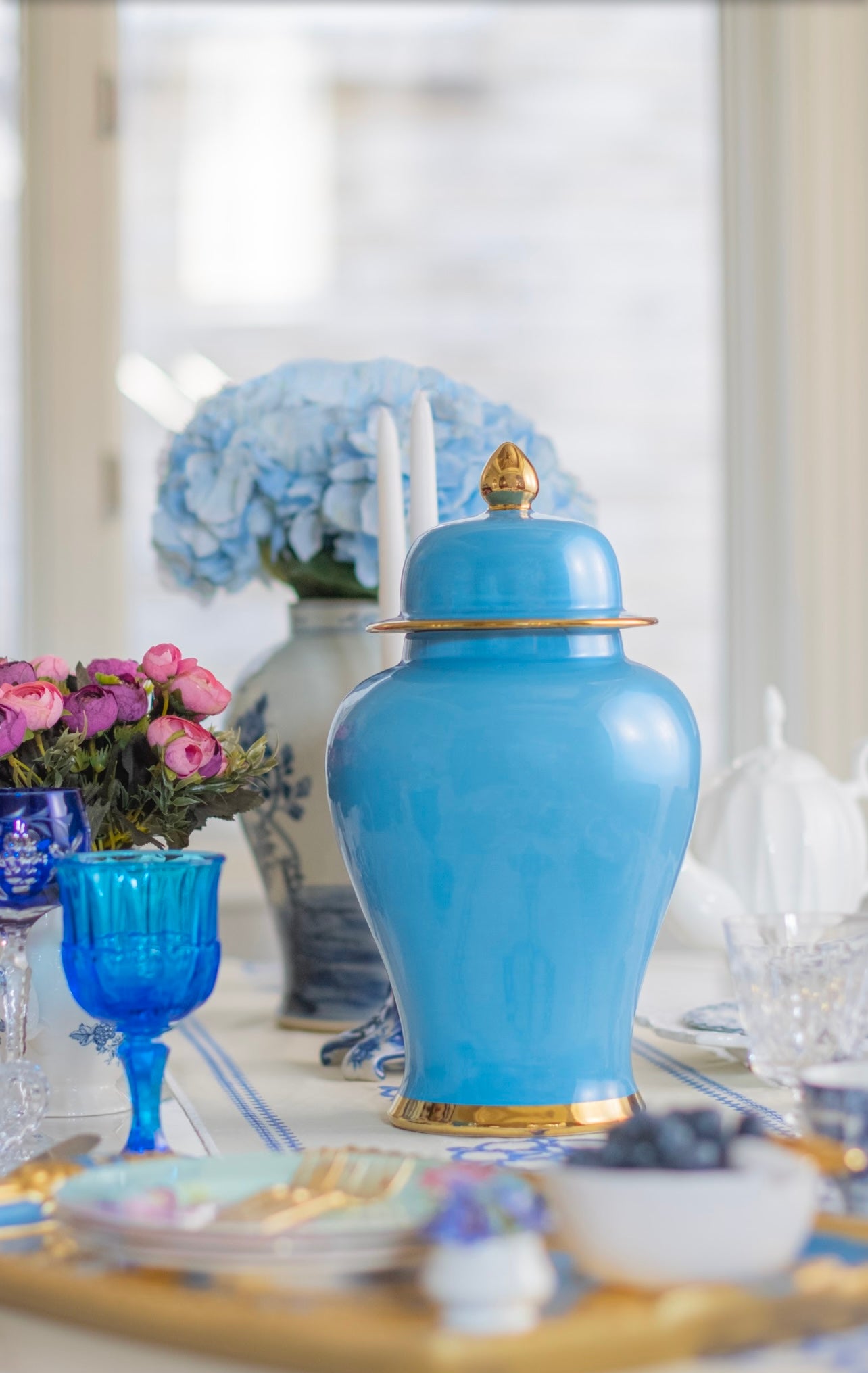 Sky Blue Jar - Chinoiseries